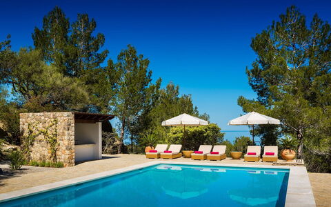 Villa Carlos: Blå, Svømmepøl, Udvej, Skygge, Eco Hotel, Landscaping, Villa, Udendørs Møbler, Stuehus