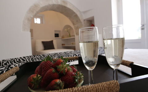 Trulli Maria: Indretning, Møbel, Belysning, Værelse, Pude, Throw Pillow, Soveværelse, Loft, Pude, Lejlighed