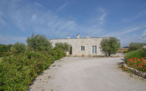 Trulli Martina: Himmel, Estate, Indkørsel