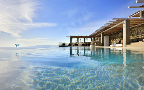 Villa Ivory: Blå, Vand, Svømmepøl, Udvej, Hav, Eco Hotel, Udendørs Møbler, Ocean, Hotel, Fritid