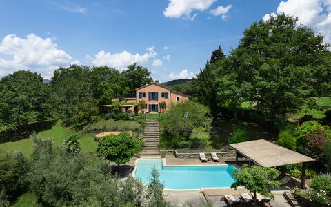 Villa la Foresta: Træ, Hus, Svømmepøl, Estate, Sommerhus, Eco Hotel, Udvej, Villa, Hacienda, Stuehus
