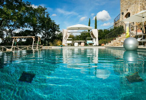 Villa Torre del Chianti: Svømmepøl, Udvej, Udendørs Møbler, Paraply, Liggestol, Estate, Eco Hotel, Fritid, Villa, Hacienda