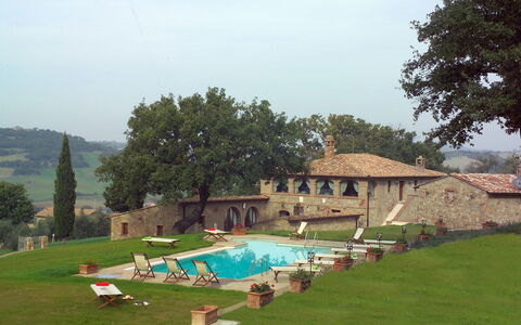 Villa Montichiello: Estate, Svømmepøl, Hacienda, Villa, Mansion, Backyard, Stuehus, Gårdsplads, Hotel