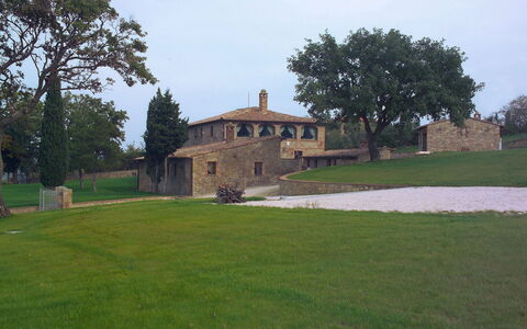 Villa Montichiello: Græs, Græs-, Almindeligt, Landskab, Land Lot, Landdistrikt, Lawn, Estate, Eng