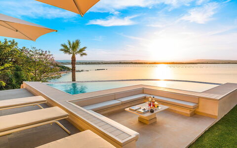 Sea Art Villa: Vand, Hav, Udvej, Svømmepøl, Ocean, Skygge, Eco Hotel, Tropics, Villa, Hotel