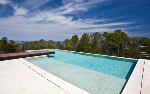 Villa Twilight: Blå, Svømmepøl, Kompositmateriale, Flise, Naturmateriale, Skygge, Design, Water Feature, Udvej