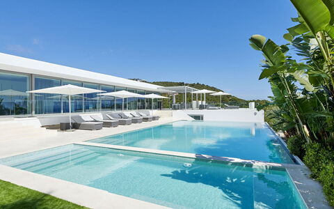 Villa Splendente: Svømmepøl, Udvej, Udendørs Møbler, Eco Hotel, Skygge, Hotel, Villa, Liggestol, Stol, Ferieby
