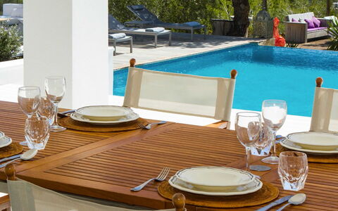 Villa Jondal: Møbel, Bord, Bordservice, Stol, Køkken & Spisebord, Spisestue, Udendørs Møbler, Indretning, Serveware, Udendørs Bord