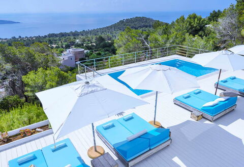 Villa Angelic: Blå, Svømmepøl, Udvej, Udendørs Møbler, Liggestol, Fritid, Eco Hotel, Paraply, Hotel, Villa