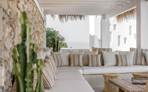 Villa Vesper: Møbel, Throw Pillow, Udendørs Møbler, Pude, Naturmateriale, Pude, Stue, Design, Udvej