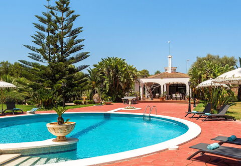 Villa Fountain: Svømmepøl, Udvej, Hacienda, Eco Hotel, Estate, Fritid, Villa, Landscaping, Skygge