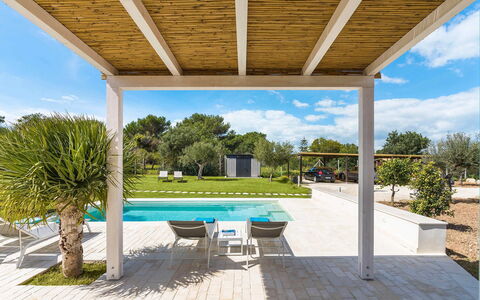 Villa Doddi: Udendørs Møbler, Svømmepøl, Udvej, Skygge, Udendørs Struktur, Veranda, Have, Gårdhave, Eco Hotel, Pergola
