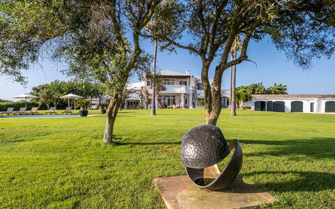 Villa Golf: Blå, Almindeligt, Lawn, Estate, Skygge, Have, Parkere, Landscaping, Mansion, Gård