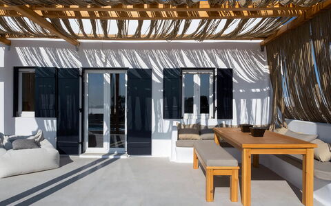 Villa Osiride: Udendørs Møbler, Møbel, Skygge, Stol, Udvej, Design, Hårdttræ, Pergola, Altan, Liggestol