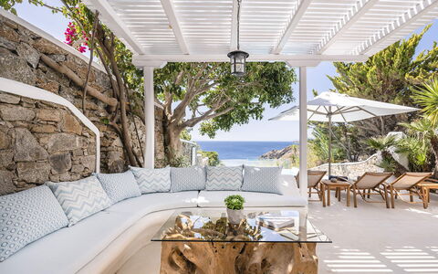 Villa Tiche: Møbel, Udendørs Møbler, Udvej, Stol, Svømmepøl, Skygge, Eco Hotel, Kyst, Hav, Liggestol