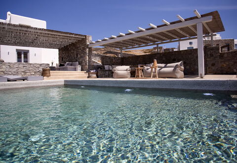 Villa Cornelia 1: Kompositmateriale, Naturmateriale, Design, Svømmepøl, Flise, Udendørs Møbler, Udvej