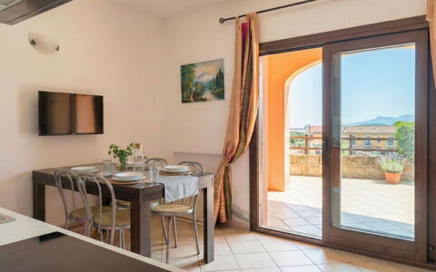 Vacanze Nespolo: Køkken & Spisebord, Lejlighed, Bejdse, Stol, Hårdttræ, Stueplante, Altan, Køkken, Villa, Spisestue