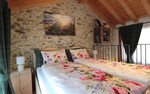 La Casetta dei Palù, Valdobbiadene: Møbel, Indretning, Throw Pillow, Sengetøj, Pude, Etage, Værelse, Soveværelse, Pude, Seng