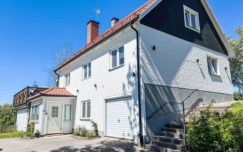 Stadsro: Hus, Tag, Boligområde, Hjem, Sommerhus, Estate, Skydevindue, Sidespor, Indkørsel, Forstad