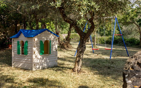 Il Giuncheto, Pool, Amazing View, Umbrian Countrys: Fritid, Legepladsudstyr, Fritid, Barn, Have, Skygge, Legeplads, Backyard, Parkere, Spille