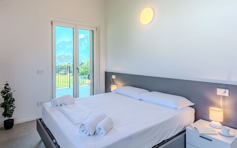 La Serena: Loft, Soveværelse, Seng, Hotel, Sengetøj, Bed Frame, Udvej, Villa, Pude, Suite