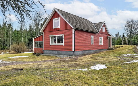 Villa Gärdet: Græs, Bygning, Hus, Træ, Hjem, Tag, Sommerhus, Arkitektur, Landdistrikt, Land Lot