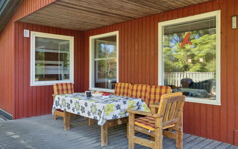 Sigge - 5Km from the Sea: Træ, Hjem, Veranda, Dæk, Hårdttræ, Tag, Bejdse, Trægulve, Eco Hotel