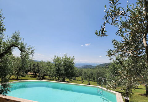 Il Casale di San Jacopo con Piscina Privata: Blå, Svømmepøl, Skygge, Backyard, Landscaping, Have, Eco Hotel, Estate, Udvej, Gård