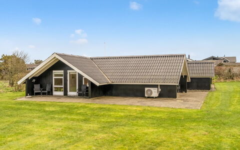 Arold - 600M to the Fjord: Blå, Sommerhus, Hus, Hjem, Stuehus, Estate, Sidespor