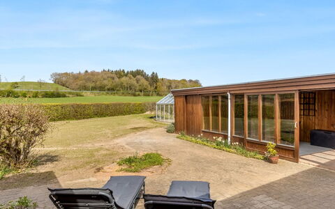 Wildemor - 30Km from the Sea: Møbel, Træ, Indretning, Gulvbelægning, Etage, Stol, Værelse, Loft, Stue, Lejlighed