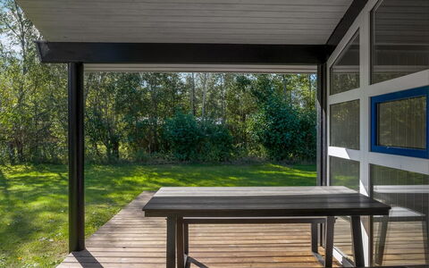 Inga - 300M from the Sea: Hus, Tag, Hjem, Sommerhus, Busk, Bunddække, Estate, Stuehus, Sidespor, Garden Bygninger