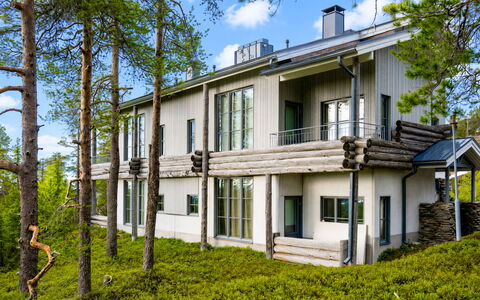 Rukatunturintie 8 G2: Hjem, Sommerhus, Estate, Veranda, Sidespor, Skygge, Gård, Villa, Eco Hotel
