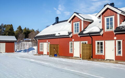 Svanhågna Gård: Træ, Sommerhus, Hjem, Hus, Tag, Sidespor, Vinter, Sne, Fryser, Hældning