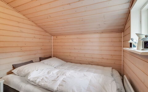 Vilhelm - 7.5Km from the Sea: Træ, Soveværelse, Etage, Loft, Værelse, Hårdttræ, Bejdse, Planke, Sengetøj, Seng