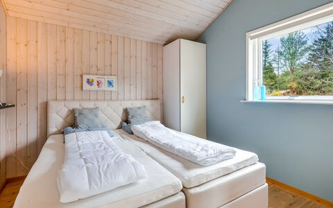 Vilhelm - 7.5Km from the Sea: Soveværelse, Træ, Seng, Indretning, Sengetøj, Sengetøj, Loft, Etage, Gulvbelægning, Bed Frame