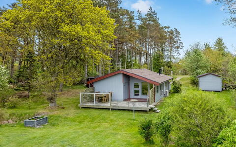 Eveline - 800M from the Sea: Træ, Bank, Sommerhus, Landdistrikt, Sø, Afspejling, Reservoir, Dam
