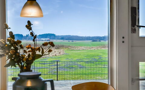 Eveline - 800M from the Sea: Træ, Bank, Sommerhus, Landdistrikt, Sø, Afspejling, Reservoir, Dam
