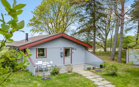 Eveline - 800M from the Sea: Træ, Bank, Sommerhus, Landdistrikt, Sø, Afspejling, Reservoir, Dam