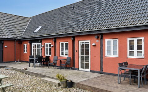 Yaris - 4.5Km from the Sea: Blå, Sommerhus, Hus, Hjem, Stuehus, Estate, Sidespor