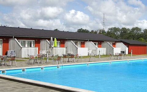 Hinrich - 4.5Km from the Sea: Svømmepøl, Udvej, Fritid, Fritid, Udendørs Møbler, Skygge, Hotel, Ferieby, Fritidscenter, Eco Hotel