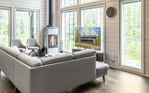 Villa Lumo: Træ, Gulvbelægning, Møbel, Indretning, Hjem, Etage, Trægulve, Stue, Hårdttræ, Bejdse