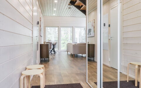 Villa Lumo: Gulvbelægning, Trægulve, Træ, Etage, Laminat Gulv, Indretning, Dør, Hjem, Hårdttræ, Planke