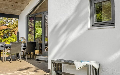 Anttoni - 350M from the Sea: Busk, Hjem, Sidespor, Sommerhus, Beton, Have, Landscaping, Gård