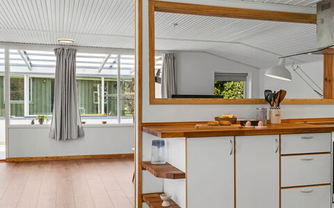Stefana - from the Sea: Indretning, Gulvbelægning, Træ, Møbel, Countertop, Loft, Etage, Køkken, Belysning, Cabinetry
