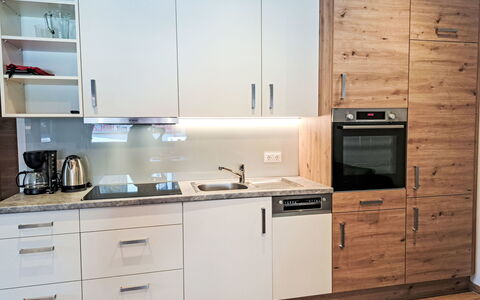 Josephine: Cabinetry, Countertop, Gulvbelægning, Køkken Apparat, Møbel, Køkken, Træ, Indretning, Større Bandage, Skab