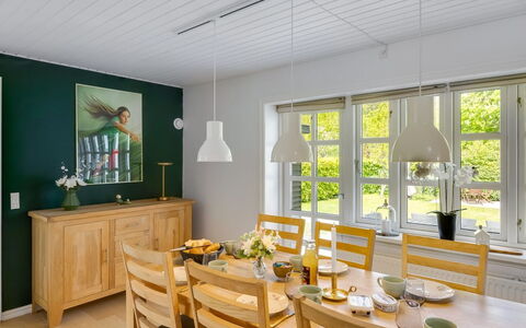 Seved - 440M from the Sea: Lejlighed, Skygge, Altan, Stol, Hegn, Udendørs Møbler, Aluminium, Kunstgræs
