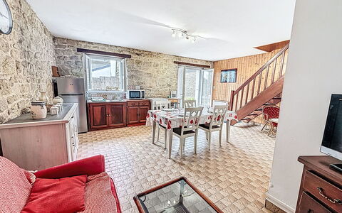 Maison le Magouër: Møbel, Dør, Etage, Stol, Couch, Stue, Stueplante, Hotel, Villa
