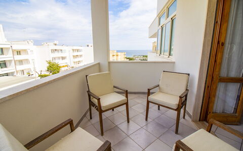 Anisia'S Home Otranto: Lejlighed, Etage, Ejerlejlighed, Altan, Loft, Bejdse, Hårdttræ, Trægulve, Hotel, Stol