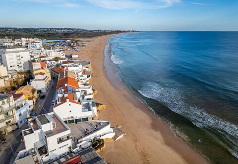 Ninho Do Mar: Facade, Tag, Solenergi, Skygge, Solenergi, Skur, Sidespor
