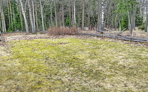 Kråktorpet: Facade, Tag, Solenergi, Skygge, Solenergi, Skur, Sidespor